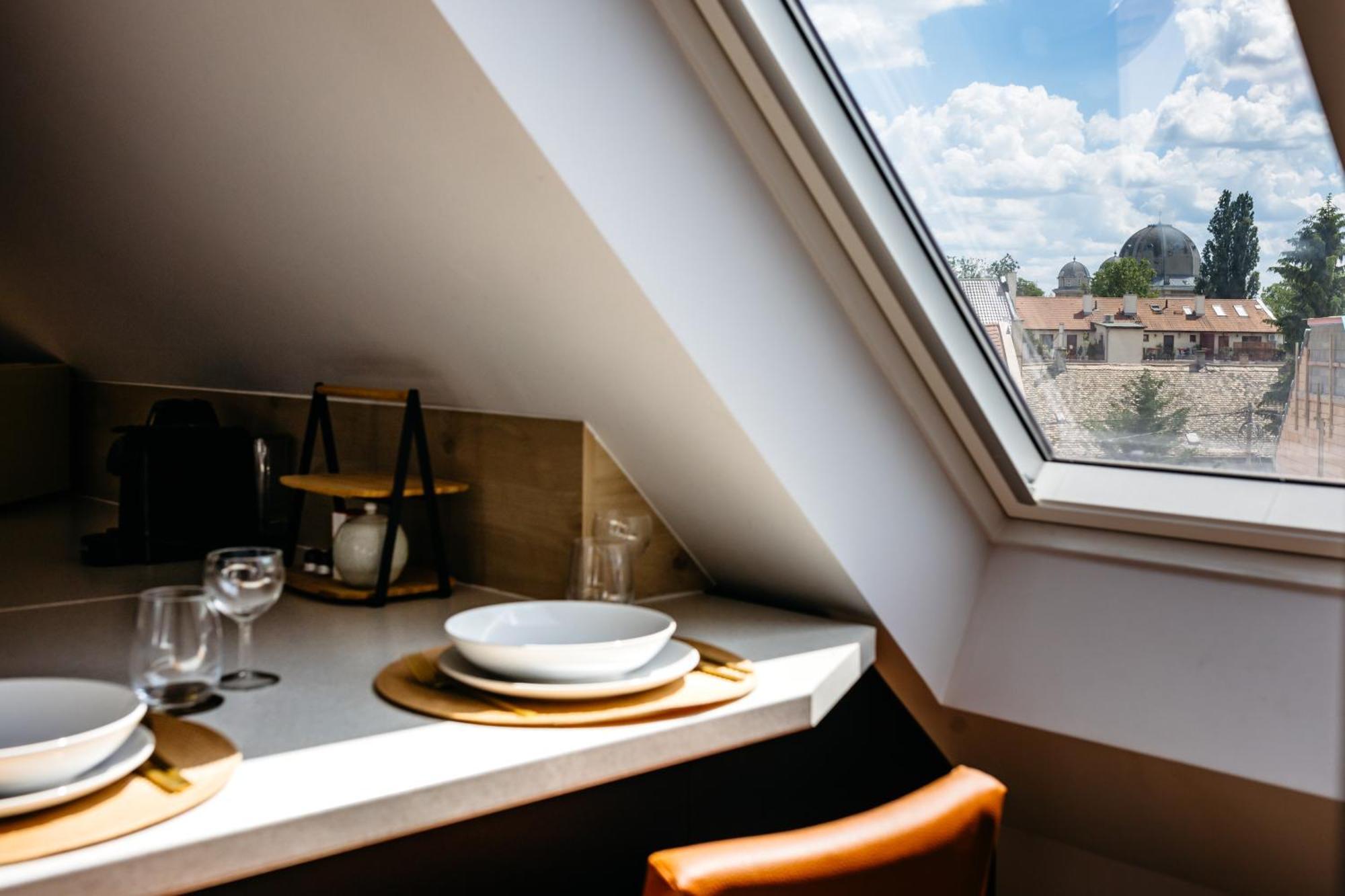 Апартаменты Nook With A View - Quelle Дьёр Экстерьер фото
